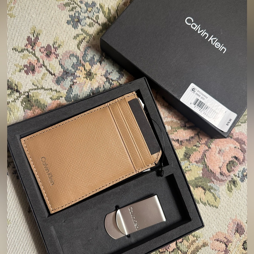 Calvin klein men card holder